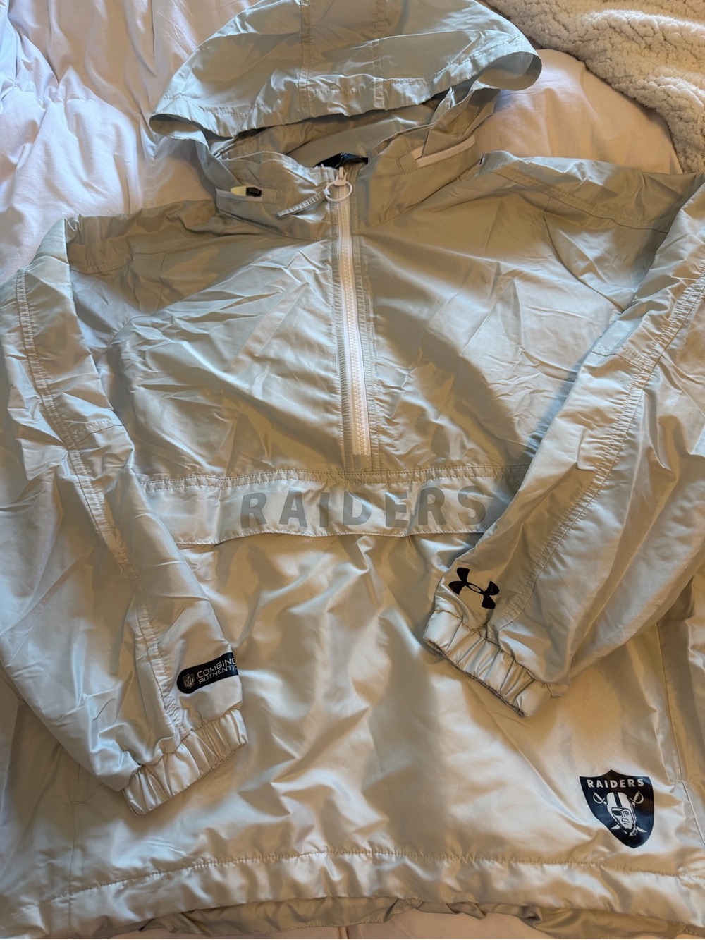 Oakland Raiders Under Armour Women’s Hooded Windbreaker Jacket - Silver Grey